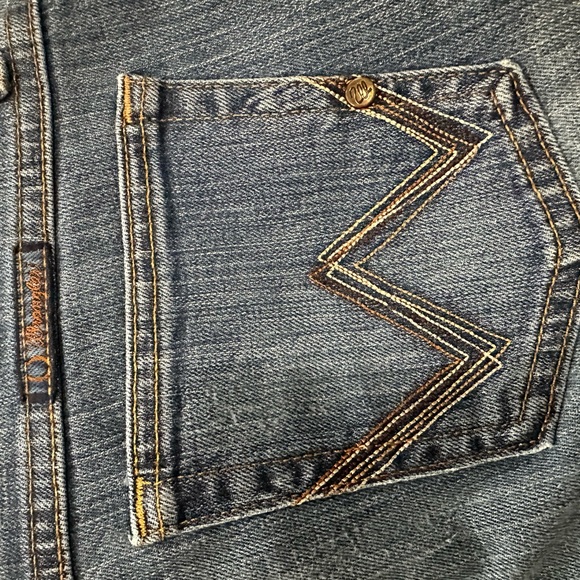 Wrangler size 3/4 No Gap Waist Jeans - Picture 3 of 7